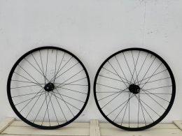 SET RUOTE GRAVEL/STRADA WTB KOM LIGHT 700C DISC TUBELESS READY USATE