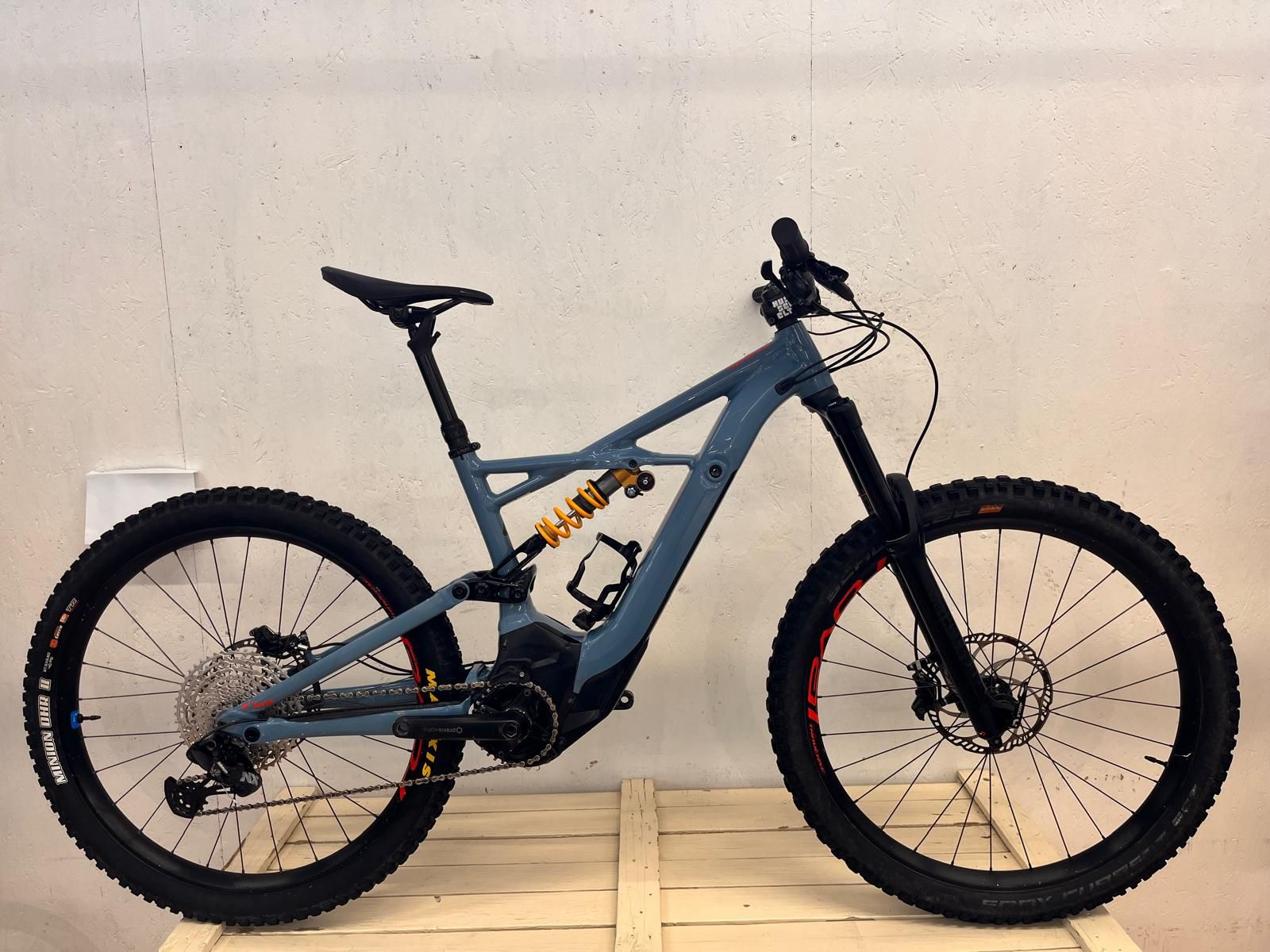 E BIKE SPECIALIZED TURBO KENEVO EXPERT USATO MISURA M ANNO 2019
